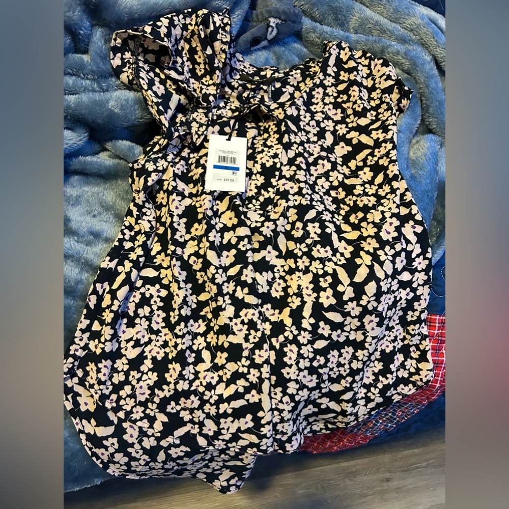 DKNY sleeveless blouse